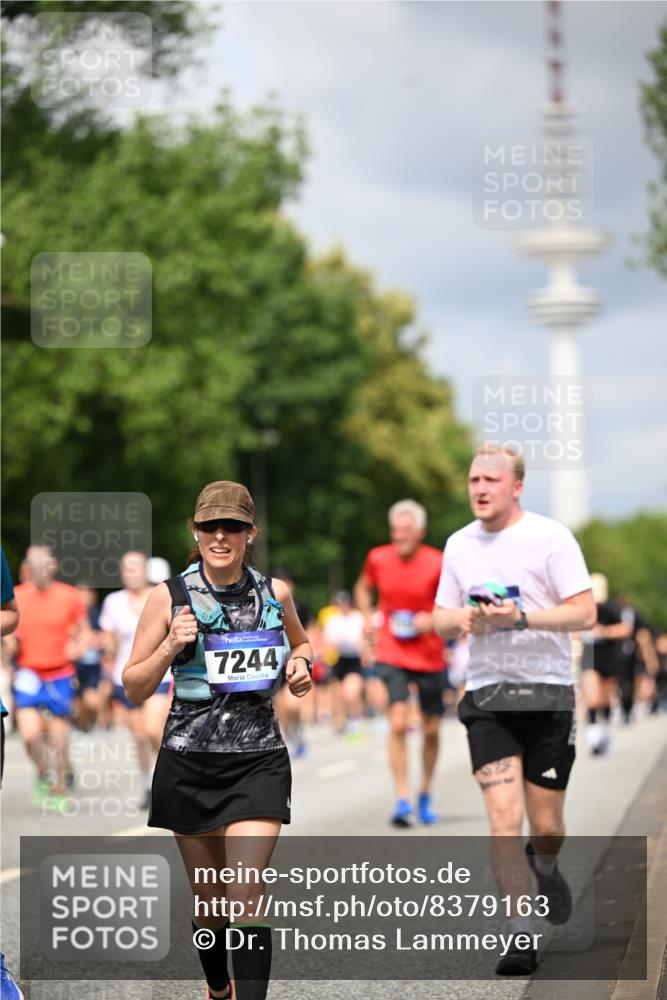 29.06.2025 - hella hamburg halbmarathon Dr. Thomas Lammeyer http://msf.ph/oto/8379163 29.06.2025 10:42:34 Kennedybrücke 1394, 1578, 1596, 1791, 1901, 2124, 2151, 3010, 3094, 3095, 3246, 3338, 3633, 3635, 3636, 3716, 3841, 3927, 4414, 4921, 5300, 5713, 5790, 5875, 6695, 6696, 6751, 6930, 7118, 7119, 7148, 7244, 7371, 7552, 7914, 8539, 8615, 8696, 9424, 9500, 9699, 10146, 10584, 11152, 11164 meine-sportfotos.de