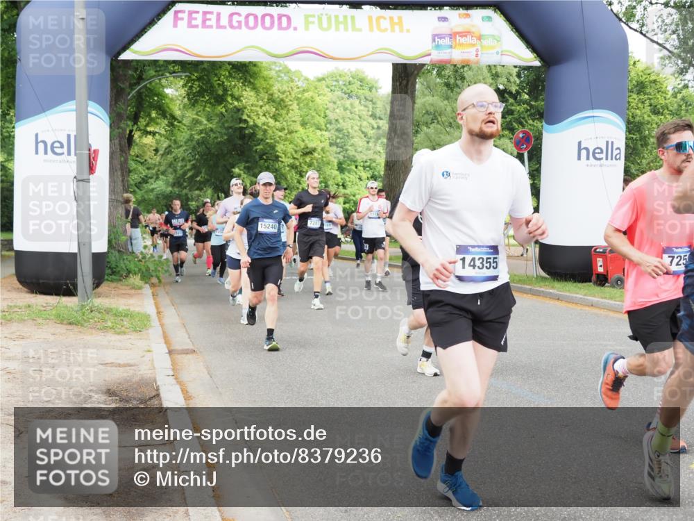 29.06.2025 - hella hamburg halbmarathon MichiJ http://msf.ph/oto/8379236 29.06.2025 10:46:03 Zwischen KM18-KM19 2957, 3181, 6208, 7259, 7287, 8089, 9156, 11158, 11757, 12378, 12406, 12633, 12809, 14355, 14429, 14628, 17176, 17931, 18467, 19246 meine-sportfotos.de