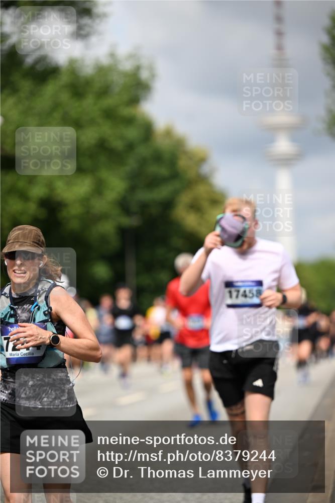 29.06.2025 - hella hamburg halbmarathon Dr. Thomas Lammeyer http://msf.ph/oto/8379244 29.06.2025 10:42:35 Kennedybrücke 1394, 1578, 1596, 1791, 1901, 2151, 3010, 3094, 3095, 3246, 3338, 3633, 3635, 3636, 3716, 3841, 3927, 4414, 4921, 5300, 5713, 5790, 6695, 6696, 6751, 6930, 7118, 7119, 7148, 7244, 7371, 7552, 7692, 7914, 8539, 8615, 8696, 9424, 9500, 9699, 10146, 10584, 11152 meine-sportfotos.de
