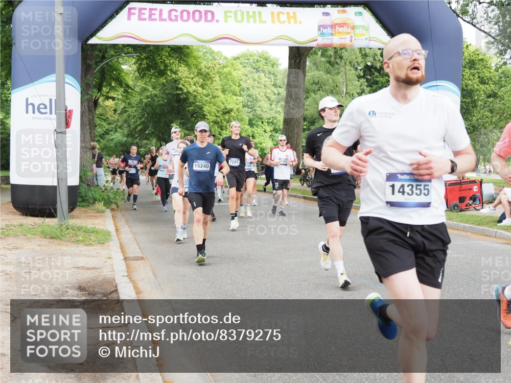 29.06.2025 - hella hamburg halbmarathon MichiJ http://msf.ph/oto/8379275 29.06.2025 10:46:04 Zwischen KM18-KM19 2957, 3181, 3425, 6208, 6997, 7259, 7287, 8089, 11158, 11159, 11757, 12378, 12406, 12633, 12809, 14355, 14429, 15240, 17176, 17931, 18467, 19246 meine-sportfotos.de