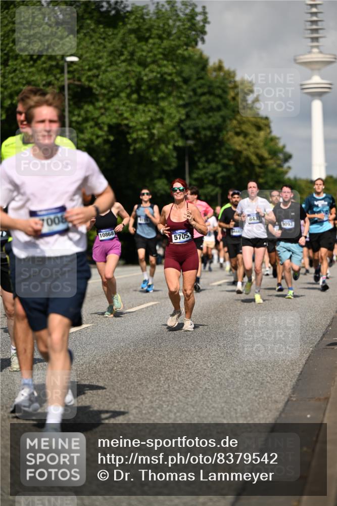 29.06.2025 - hella hamburg halbmarathon Dr. Thomas Lammeyer http://msf.ph/oto/8379542 29.06.2025 09:58:50 Kennedybrücke 1549, 2274, 2287, 2411, 2592, 2596, 2955, 3087, 3208, 3209, 3258, 3747, 4093, 4832, 5102, 5399, 5638, 5705, 6027, 6158, 6389, 6662, 6723, 6836, 6923, 7508, 7659, 8117, 8218, 8371, 8437, 8657, 8693, 8889, 9031, 9032, 9093, 9159, 9476, 9649, 9661, 9720, 9869, 9931, 10053, 10122, 10423 meine-sportfotos.de