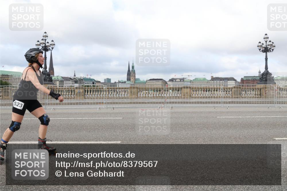 29.06.2025 - hella hamburg halbmarathon Lena Gebhardt http://msf.ph/oto/8379567 29.06.2025 09:14:14 Lombardsbrücke 523 meine-sportfotos.de