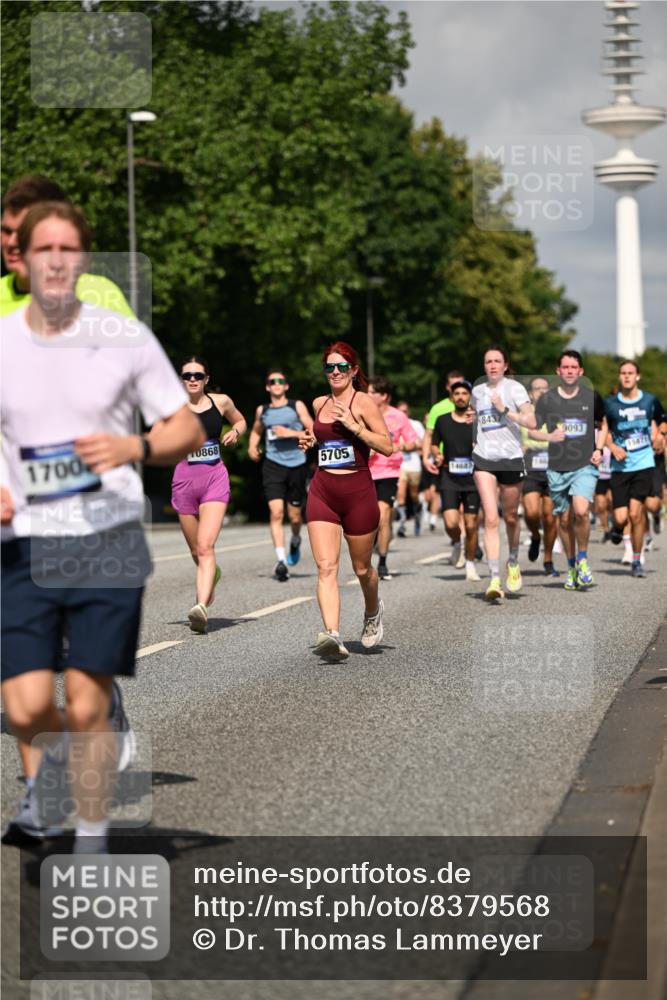 29.06.2025 - hella hamburg halbmarathon Dr. Thomas Lammeyer http://msf.ph/oto/8379568 29.06.2025 09:58:50 Kennedybrücke 1549, 2274, 2287, 2411, 2592, 2596, 2955, 3087, 3208, 3209, 3258, 3747, 4093, 4832, 5102, 5399, 5638, 5705, 6027, 6158, 6389, 6662, 6723, 6836, 6923, 7508, 7659, 8117, 8218, 8371, 8437, 8657, 8693, 8889, 9031, 9032, 9093, 9159, 9476, 9649, 9661, 9720, 9869, 9931, 10053, 10122, 10423 meine-sportfotos.de