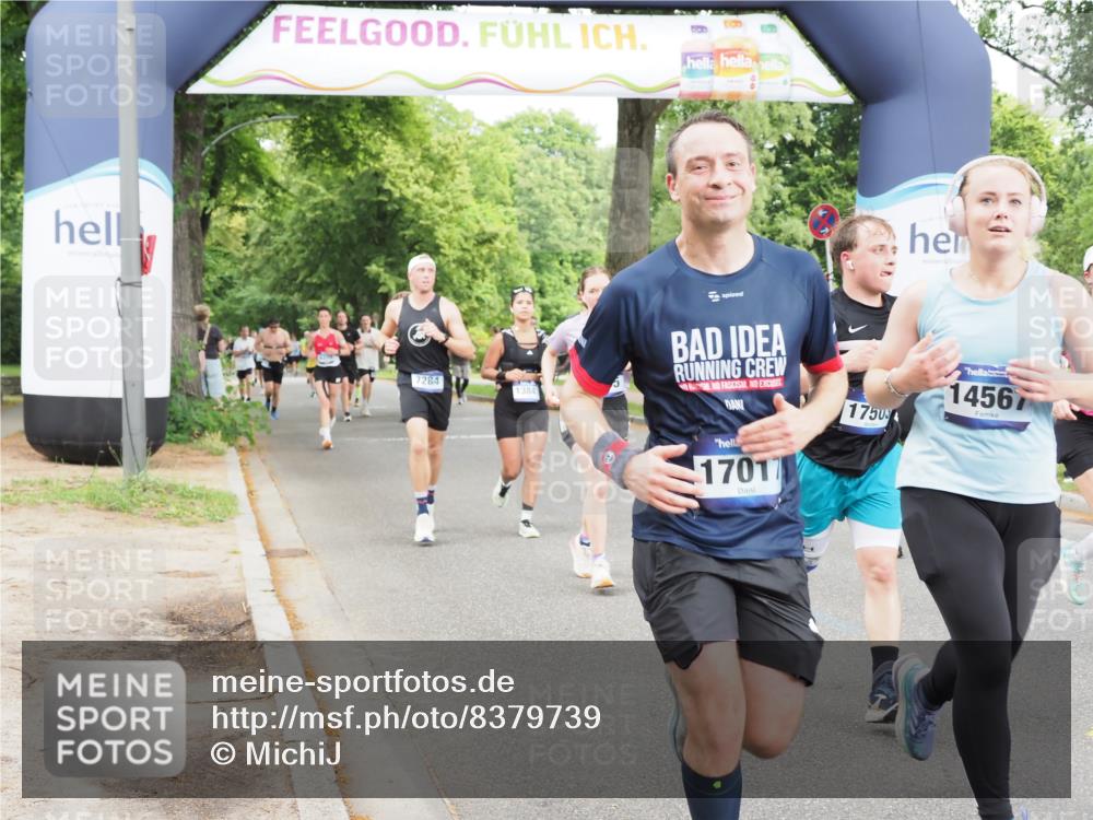 29.06.2025 - hella hamburg halbmarathon MichiJ http://msf.ph/oto/8379739 29.06.2025 10:46:09 Zwischen KM18-KM19 3425, 3983, 4502, 6997, 7065, 7287, 8585, 10703, 11158, 11159, 11808, 12378, 12633, 13847, 14567, 15240, 16160, 16341, 17017, 17503, 18716, 18985, 19246 meine-sportfotos.de