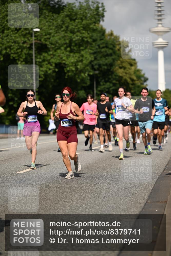 29.06.2025 - hella hamburg halbmarathon Dr. Thomas Lammeyer http://msf.ph/oto/8379741 29.06.2025 09:58:51 Kennedybrücke 1549, 2274, 2287, 2411, 2592, 2596, 3087, 3208, 3209, 3258, 3435, 3747, 4093, 4832, 5102, 5399, 5638, 5705, 6027, 6158, 6389, 6662, 6723, 6836, 6923, 7508, 7659, 8117, 8218, 8371, 8437, 8657, 8693, 8889, 9031, 9032, 9093, 9159, 9476, 9649, 9661, 9720, 9869, 9931, 10053, 10122, 10423 meine-sportfotos.de
