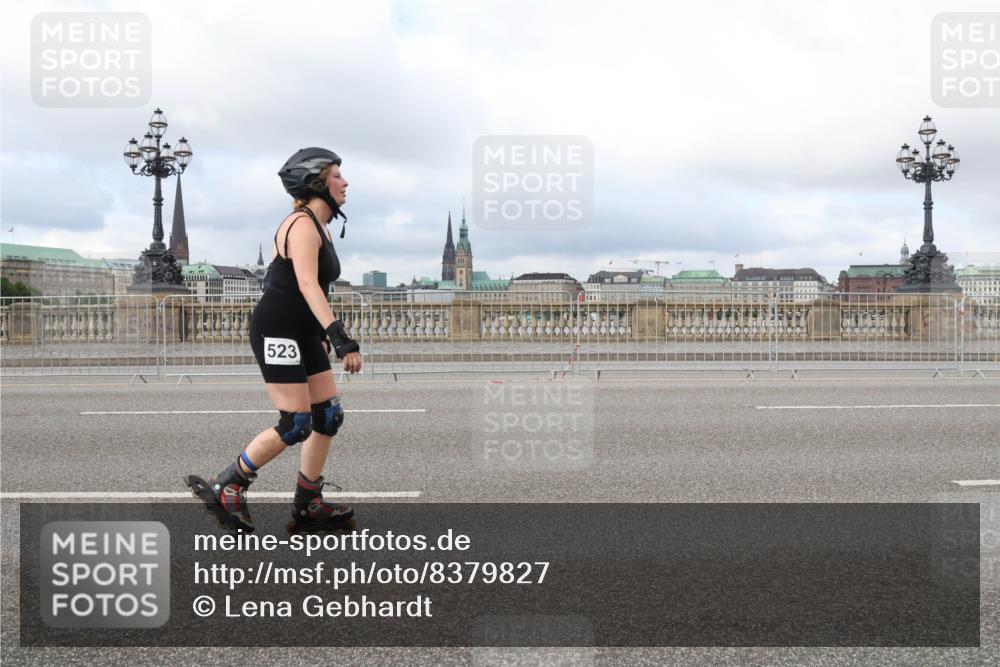 29.06.2025 - hella hamburg halbmarathon Lena Gebhardt http://msf.ph/oto/8379827 29.06.2025 09:14:14 Lombardsbrücke 523 meine-sportfotos.de