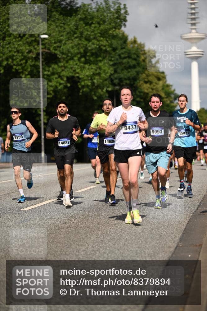 29.06.2025 - hella hamburg halbmarathon Dr. Thomas Lammeyer http://msf.ph/oto/8379894 29.06.2025 09:58:53 Kennedybrücke 1549, 1884, 2274, 2287, 2411, 2592, 2596, 3087, 3208, 3209, 3258, 3435, 3747, 4093, 4832, 5102, 5399, 5638, 5705, 6027, 6158, 6389, 6662, 6723, 6836, 6923, 7508, 7659, 8117, 8218, 8371, 8437, 8487, 8657, 8693, 8889, 9031, 9032, 9093, 9159, 9476, 9649, 9661, 9720, 9869, 9931, 10053, 10122, 10184, 10423 meine-sportfotos.de
