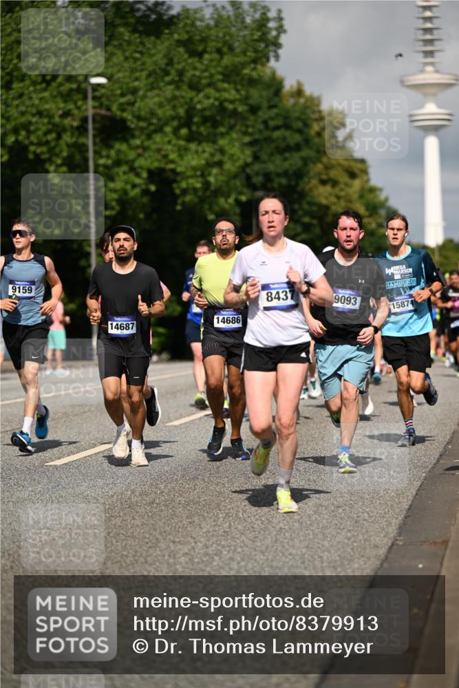 29.06.2025 - hella hamburg halbmarathon Dr. Thomas Lammeyer http://msf.ph/oto/8379913 29.06.2025 09:58:53 Kennedybrücke 1549, 1884, 2274, 2287, 2411, 2592, 2596, 3087, 3208, 3209, 3258, 3435, 3747, 4093, 4832, 5102, 5399, 5638, 5705, 6027, 6158, 6389, 6662, 6723, 6836, 6923, 7508, 7659, 8117, 8218, 8371, 8437, 8487, 8657, 8693, 8889, 9031, 9032, 9093, 9159, 9476, 9649, 9661, 9720, 9869, 9931, 10053, 10122, 10184, 10423 meine-sportfotos.de