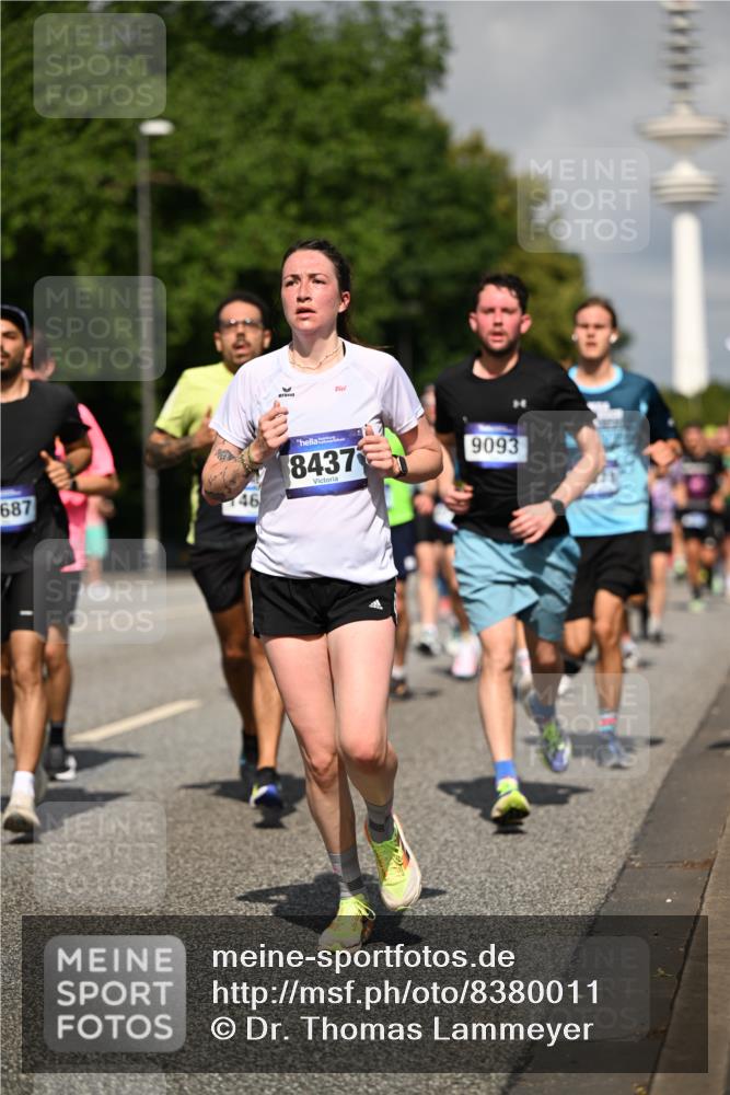 29.06.2025 - hella hamburg halbmarathon Dr. Thomas Lammeyer http://msf.ph/oto/8380011 29.06.2025 09:58:54 Kennedybrücke 1549, 1884, 2274, 2287, 2411, 2592, 2596, 3087, 3208, 3209, 3258, 3435, 3747, 4093, 4832, 5102, 5399, 5638, 5705, 6027, 6158, 6389, 6662, 6723, 6836, 6923, 7052, 7659, 8117, 8218, 8371, 8437, 8487, 8657, 8693, 8889, 9031, 9032, 9093, 9159, 9476, 9649, 9661, 9720, 9869, 10053, 10122, 10184, 10423 meine-sportfotos.de