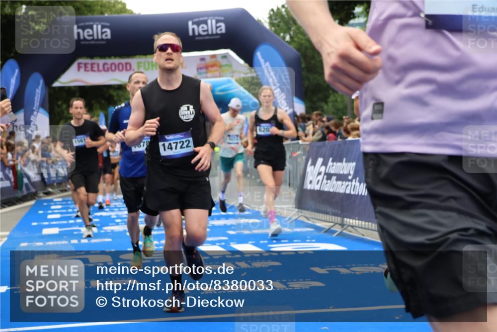 29.06.2025 - hella hamburg halbmarathon Strokosch-Dieckow http://msf.ph/oto/8380033 29.06.2025 10:47:18 Ziel 51, 2274, 2623, 2864, 5024, 5650, 6134, 6168, 6203, 6716, 7480, 8693, 10208, 10211, 10423, 11077, 11491, 11518, 13672, 13782, 14722, 15350, 15611, 16089, 16286, 16819, 17718, 17915, 18856, 18974 meine-sportfotos.de