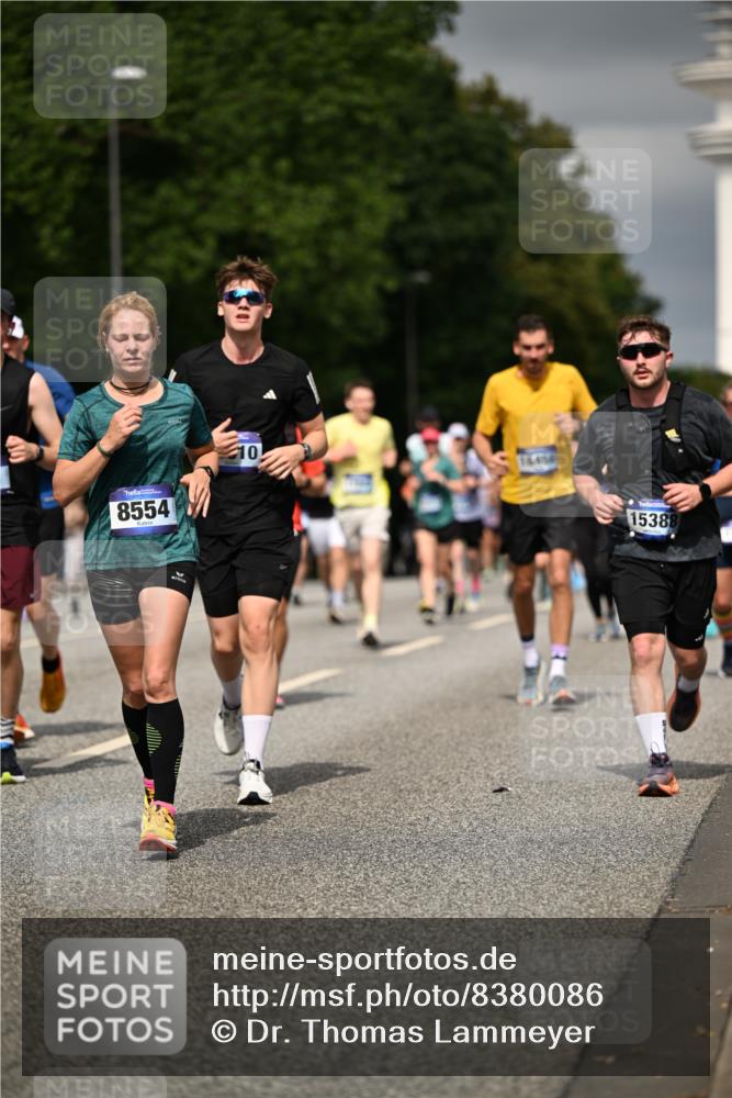 29.06.2025 - hella hamburg halbmarathon Dr. Thomas Lammeyer http://msf.ph/oto/8380086 29.06.2025 10:20:16 Kennedybrücke 1212, 1244, 1308, 1599, 2071, 2165, 2436, 2601, 2803, 3176, 3648, 4478, 4583, 4637, 4828, 6935, 7158, 7753, 8057, 8169, 8274, 8295, 8554, 8597, 8645, 8707, 8746, 9601, 9628, 9784, 9802, 9810, 9881, 10107, 10139, 10141, 10183, 10292, 10844, 11113, 11344, 11345 meine-sportfotos.de