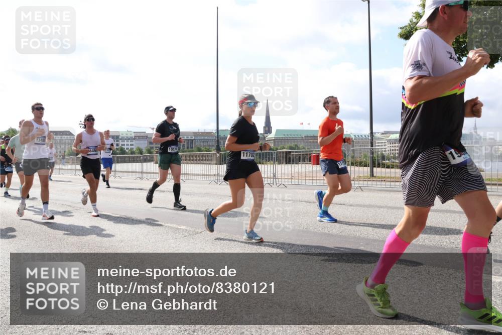 29.06.2025 - hella hamburg halbmarathon Lena Gebhardt http://msf.ph/oto/8380121 29.06.2025 10:02:40 Lombardsbrücke 14732, 13488, 8491, 10539, 11702, 19, 1128, 1254, 1702, 1733, 2142, 2322, 2323, 2685, 2712, 2819, 3225, 3630, 3780, 3919, 3976, 4066, 4204, 4665, 4904, 5734, 5763, 6295, 6708, 6752, 6815, 6860, 6997, 7049, 7323, 7869, 7888, 8003, 8364, 8481, 8483, 8624, 8662, 8749, 9006, 9020, 9021, 9131, 9156, 9353, 9554, 9986, 10128, 10295, 10539, 10866, 11191, 11250, 11515, 11554, 11670, 11702, 11782, 11871, 11935, 11968, 12491, 12908, 14224 meine-sportfotos.de
