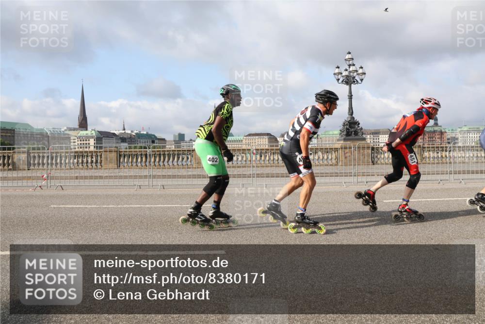 29.06.2025 - hella hamburg halbmarathon Lena Gebhardt http://msf.ph/oto/8380171 29.06.2025 08:51:58 Lombardsbrücke 402 meine-sportfotos.de