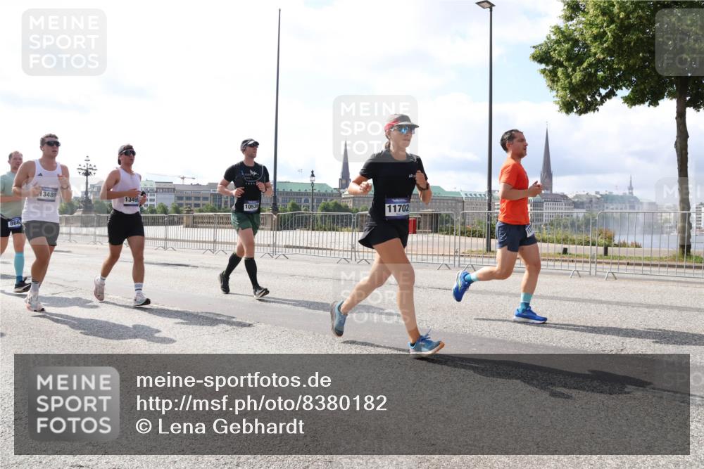 29.06.2025 - hella hamburg halbmarathon Lena Gebhardt http://msf.ph/oto/8380182 29.06.2025 10:02:40 Lombardsbrücke 13489, 11702, 1128, 1254, 1702, 1733, 2142, 2322, 2323, 2685, 2712, 2819, 3225, 3630, 3780, 3919, 3976, 4066, 4204, 4665, 4904, 5734, 5763, 6295, 6708, 6752, 6815, 6860, 6997, 7049, 7323, 7869, 7888, 8003, 8364, 8481, 8483, 8624, 8662, 8749, 9006, 9020, 9021, 9131, 9156, 9353, 9554, 9986, 10128, 10295, 10539, 10866, 11191, 11250, 11515, 11554, 11670, 11702, 11782, 11871, 11935, 11968, 12491, 12908, 14224 meine-sportfotos.de