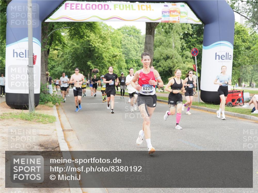 29.06.2025 - hella hamburg halbmarathon MichiJ http://msf.ph/oto/8380192 29.06.2025 10:46:13 Zwischen KM18-KM19 2780, 3983, 4502, 6220, 7065, 8585, 10703, 11808, 12206, 12261, 13847, 14567, 15232, 16160, 16341, 17017, 17503, 18716, 18985 meine-sportfotos.de