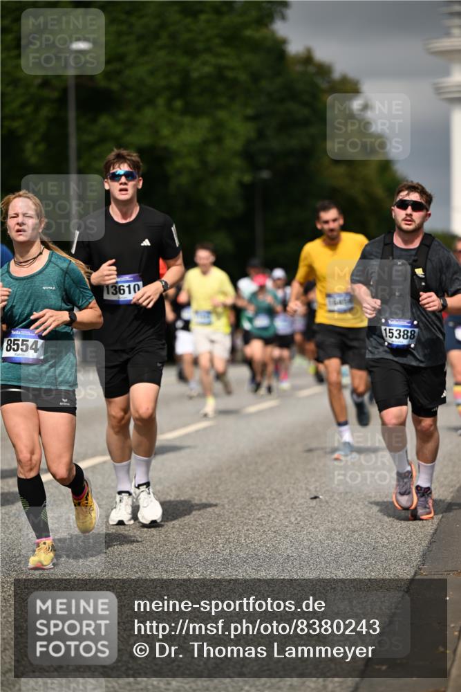 29.06.2025 - hella hamburg halbmarathon Dr. Thomas Lammeyer http://msf.ph/oto/8380243 29.06.2025 10:20:17 Kennedybrücke 1212, 1244, 1308, 1599, 2071, 2165, 2436, 2601, 2803, 3156, 3176, 3484, 3648, 4478, 4583, 4637, 4828, 6935, 7158, 7753, 8057, 8169, 8274, 8295, 8554, 8597, 8645, 8707, 8746, 9601, 9628, 9784, 9802, 9810, 9881, 10107, 10139, 10141, 10183, 10292, 10844, 11113, 11344, 11345 meine-sportfotos.de