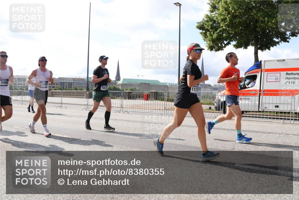 29.06.2025 - hella hamburg halbmarathon Lena Gebhardt http://msf.ph/oto/8380355 29.06.2025 10:02:41 Lombardsbrücke 3488, 13491, 10539, 112, 1128, 1254, 1702, 1733, 2142, 2322, 2323, 2685, 2712, 2819, 3225, 3630, 3780, 3919, 3976, 4066, 4204, 4665, 4904, 5734, 5763, 6295, 6708, 6752, 6815, 6860, 6997, 7049, 7323, 7869, 7888, 8003, 8364, 8481, 8483, 8624, 8662, 8749, 9006, 9020, 9021, 9131, 9156, 9353, 9554, 9986, 10128, 10295, 10539, 10866, 11191, 11250, 11515, 11554, 11670, 11702, 11782, 11871, 11935, 11968, 12491, 12908, 14224 meine-sportfotos.de