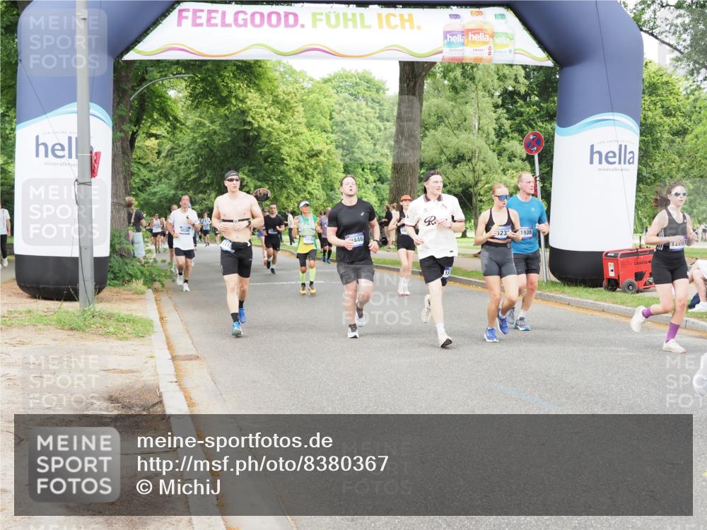 29.06.2025 - hella hamburg halbmarathon MichiJ http://msf.ph/oto/8380367 29.06.2025 10:46:14 Zwischen KM18-KM19 2780, 3983, 4502, 6220, 7065, 8585, 10703, 11808, 12206, 12261, 13847, 15232, 15284, 17017, 17503, 18716, 18985, 19160 meine-sportfotos.de