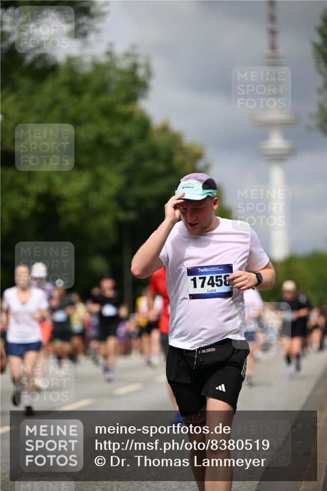 29.06.2025 - hella hamburg halbmarathon Dr. Thomas Lammeyer http://msf.ph/oto/8380519 29.06.2025 10:42:36 Kennedybrücke 1394, 1578, 1596, 1791, 1901, 2151, 3094, 3095, 3338, 3633, 3635, 3636, 3716, 3841, 3927, 4414, 4921, 5300, 5713, 5790, 6695, 6696, 6751, 6930, 7118, 7119, 7148, 7244, 7371, 7552, 7692, 7914, 8539, 8615, 9424, 9500, 9699, 10584, 11152 meine-sportfotos.de