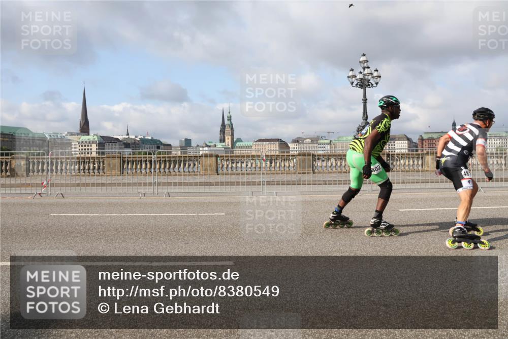 29.06.2025 - hella hamburg halbmarathon Lena Gebhardt http://msf.ph/oto/8380549 29.06.2025 08:51:58 Lombardsbrücke 402 meine-sportfotos.de