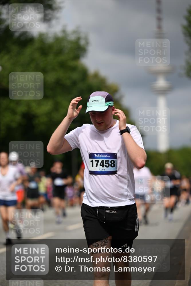 29.06.2025 - hella hamburg halbmarathon Dr. Thomas Lammeyer http://msf.ph/oto/8380597 29.06.2025 10:42:36 Kennedybrücke 1394, 1578, 1596, 1791, 1901, 2151, 3094, 3095, 3338, 3633, 3635, 3636, 3716, 3841, 3927, 4414, 4921, 5300, 5713, 5790, 6695, 6696, 6751, 6930, 7118, 7119, 7148, 7244, 7371, 7552, 7692, 7914, 8539, 8615, 9424, 9500, 9699, 10584, 11152 meine-sportfotos.de