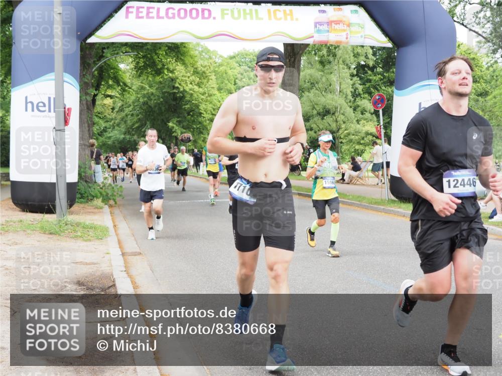 29.06.2025 - hella hamburg halbmarathon MichiJ http://msf.ph/oto/8380668 29.06.2025 10:46:17 Zwischen KM18-KM19 2780, 4986, 6220, 7065, 8585, 10488, 11394, 12206, 12261, 12446, 15232, 15284, 19160 meine-sportfotos.de