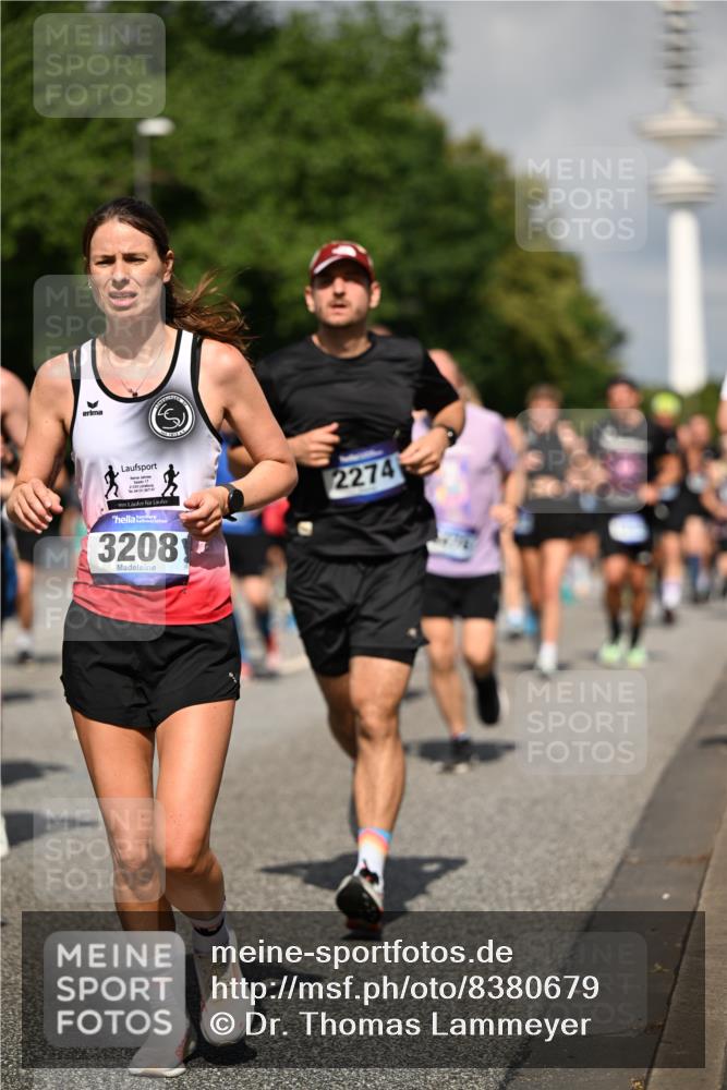 29.06.2025 - hella hamburg halbmarathon Dr. Thomas Lammeyer http://msf.ph/oto/8380679 29.06.2025 09:58:58 Kennedybrücke 1884, 2274, 2287, 2411, 2592, 2596, 2708, 3087, 3208, 3209, 3258, 3435, 3747, 3985, 4093, 4121, 4832, 5102, 5399, 5459, 5638, 5705, 5915, 6027, 6054, 6158, 6421, 6532, 6662, 6723, 6836, 7052, 7659, 8117, 8153, 8218, 8371, 8437, 8487, 8577, 8693, 8720, 8889, 8927, 9031, 9032, 9093, 9159, 9386, 9476, 9529, 9649, 9720, 9786, 9869, 9959, 10053, 10122, 10184, 10423 meine-sportfotos.de