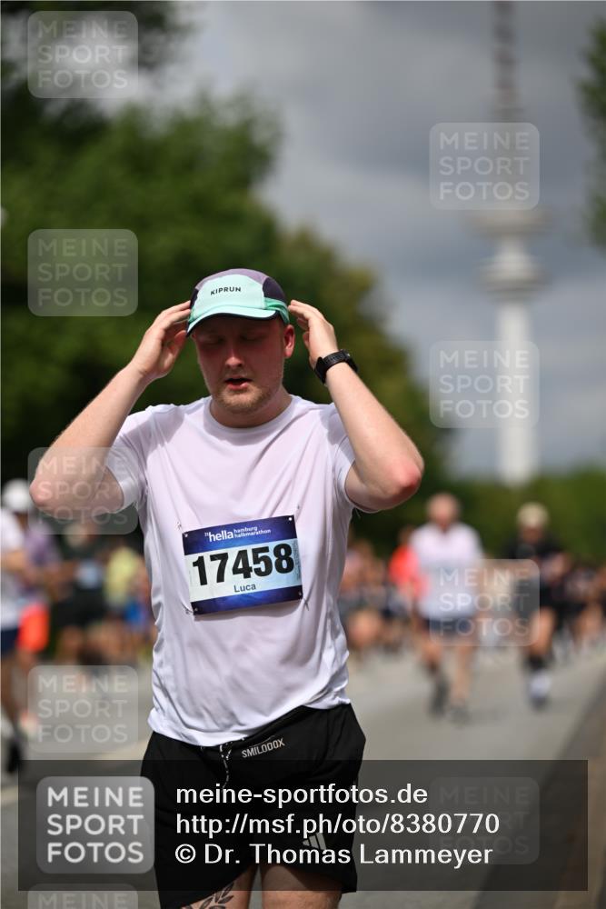 29.06.2025 - hella hamburg halbmarathon Dr. Thomas Lammeyer http://msf.ph/oto/8380770 29.06.2025 10:42:37 Kennedybrücke 1394, 1578, 1596, 1791, 1901, 2151, 3094, 3095, 3323, 3338, 3633, 3635, 3636, 3716, 3841, 3927, 4414, 4921, 5300, 5713, 5790, 6199, 6200, 6695, 6696, 6751, 6930, 7118, 7119, 7148, 7165, 7244, 7371, 7552, 7692, 7849, 7914, 8539, 8615, 9424, 9500, 9699, 10584, 11152 meine-sportfotos.de