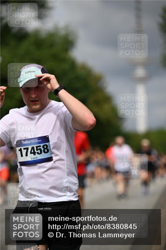 29.06.2025 - hella hamburg halbmarathon Dr. Thomas Lammeyer http://msf.ph/oto/8380845 29.06.2025 10:42:37 Kennedybrücke 1394, 1578, 1596, 1791, 1901, 2151, 3094, 3095, 3323, 3338, 3633, 3635, 3636, 3716, 3841, 3927, 4414, 4921, 5300, 5713, 5790, 6199, 6200, 6695, 6696, 6751, 6930, 7118, 7119, 7148, 7165, 7244, 7371, 7552, 7692, 7849, 7914, 8539, 8615, 9424, 9500, 9699, 10584, 11152 meine-sportfotos.de