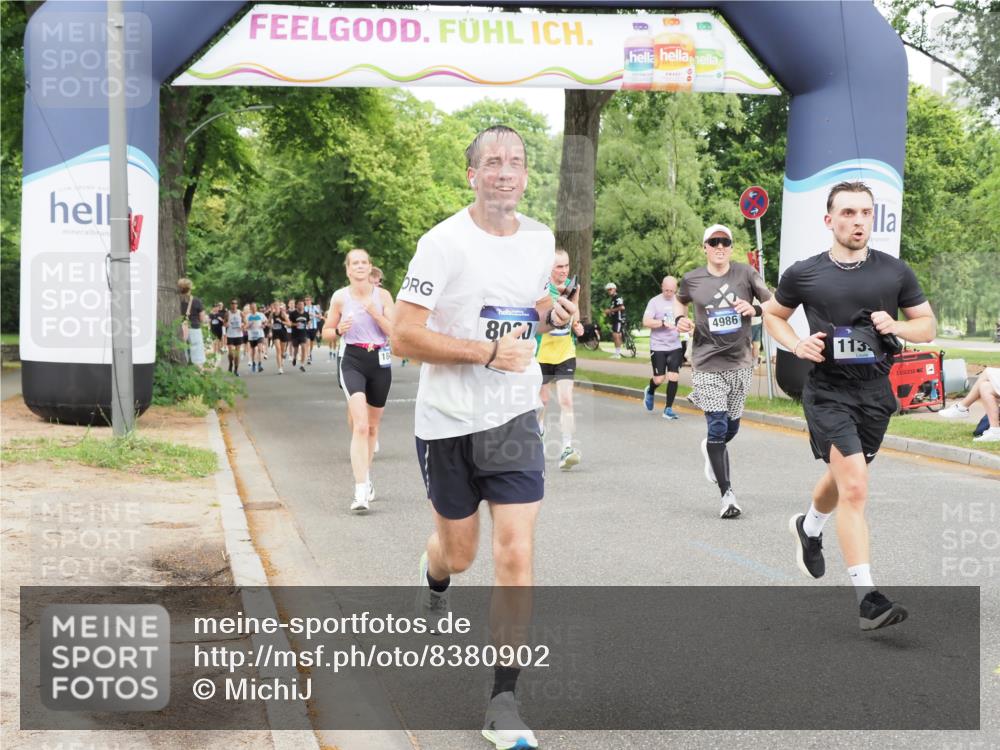 29.06.2025 - hella hamburg halbmarathon MichiJ http://msf.ph/oto/8380902 29.06.2025 10:46:20 Zwischen KM18-KM19 2780, 4986, 6220, 8030, 10488, 11394, 12206, 12261, 12446, 14823, 15232, 15284, 18485, 19160, 19178 meine-sportfotos.de