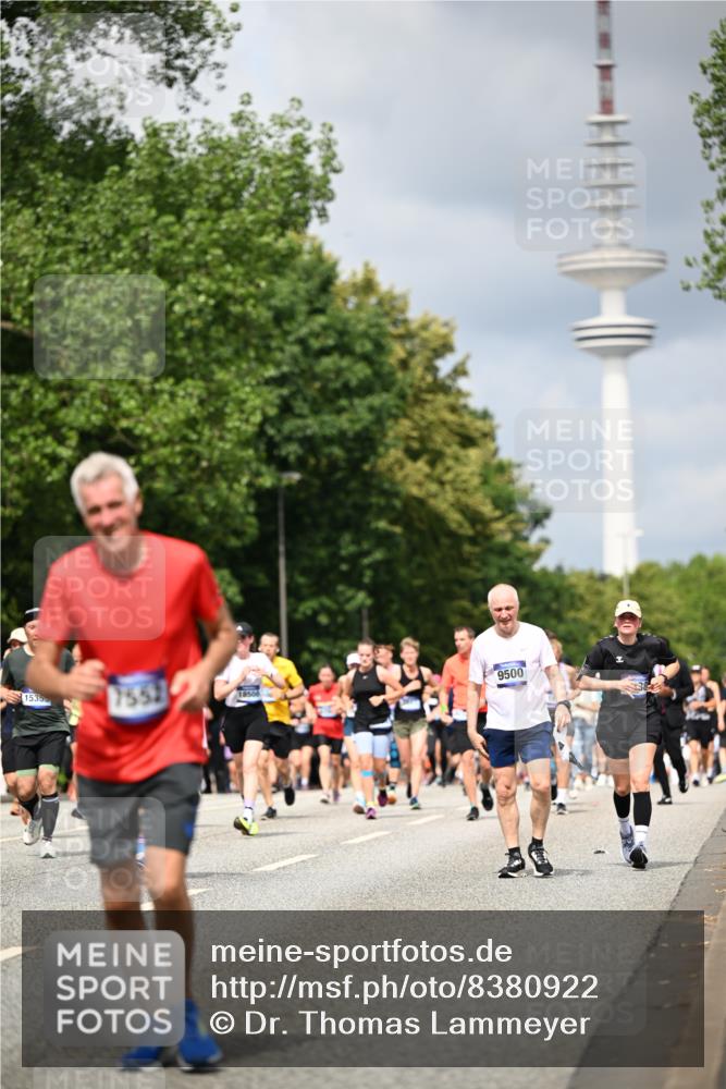 29.06.2025 - hella hamburg halbmarathon Dr. Thomas Lammeyer http://msf.ph/oto/8380922 29.06.2025 10:42:38 Kennedybrücke 1394, 1596, 1791, 1901, 2151, 3094, 3095, 3323, 3338, 3633, 3635, 3636, 3716, 3841, 3927, 4414, 4921, 5300, 5713, 5790, 6199, 6200, 6695, 6696, 6751, 6930, 7118, 7119, 7148, 7165, 7244, 7371, 7552, 7692, 7849, 7914, 8539, 8615, 9424, 9500, 9699, 10584, 11152 meine-sportfotos.de