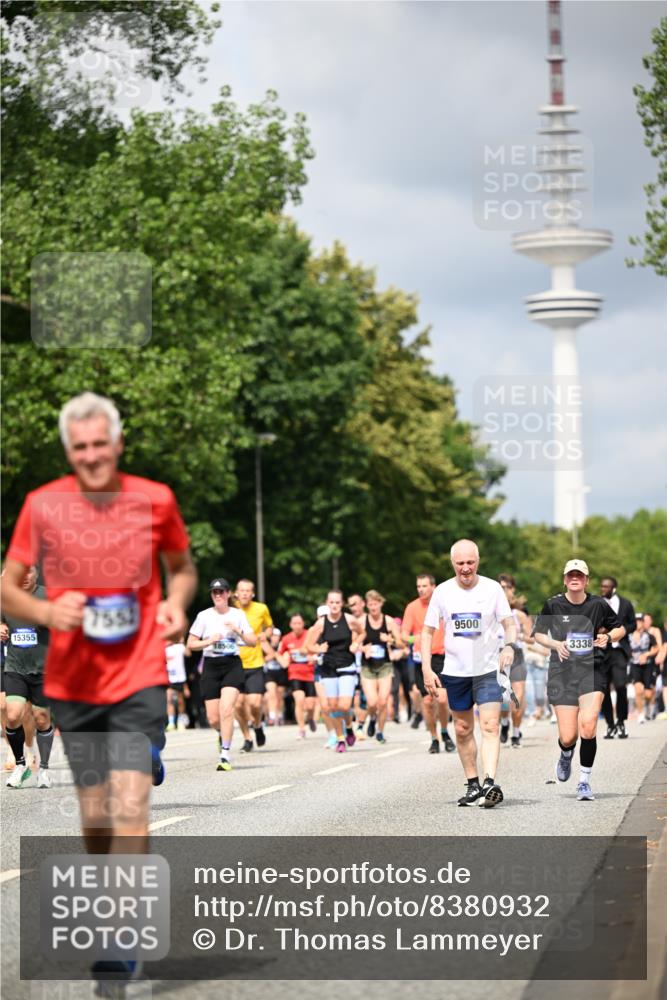 29.06.2025 - hella hamburg halbmarathon Dr. Thomas Lammeyer http://msf.ph/oto/8380932 29.06.2025 10:42:38 Kennedybrücke 1394, 1596, 1791, 1901, 2151, 3094, 3095, 3323, 3338, 3633, 3635, 3636, 3716, 3841, 3927, 4414, 4921, 5300, 5713, 5790, 6199, 6200, 6695, 6696, 6751, 6930, 7118, 7119, 7148, 7165, 7244, 7371, 7552, 7692, 7849, 7914, 8539, 8615, 9424, 9500, 9699, 10584, 11152 meine-sportfotos.de