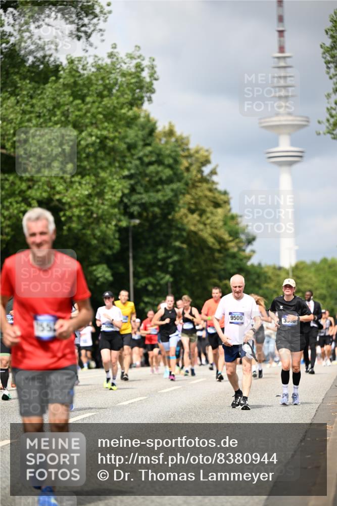 29.06.2025 - hella hamburg halbmarathon Dr. Thomas Lammeyer http://msf.ph/oto/8380944 29.06.2025 10:42:39 Kennedybrücke 1394, 1596, 1791, 1901, 2151, 3094, 3095, 3323, 3338, 3633, 3635, 3636, 3716, 3841, 3927, 4414, 4921, 5300, 5713, 5790, 6199, 6200, 6695, 6696, 6751, 6930, 7118, 7119, 7148, 7165, 7244, 7371, 7552, 7692, 7849, 7914, 8539, 8583, 8615, 9424, 9500, 9699, 10584, 11152 meine-sportfotos.de