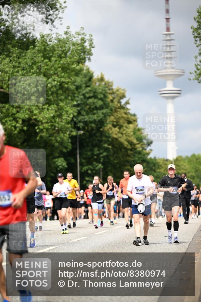 29.06.2025 - hella hamburg halbmarathon Dr. Thomas Lammeyer http://msf.ph/oto/8380974 29.06.2025 10:42:39 Kennedybrücke 1394, 1596, 1791, 1901, 2151, 3094, 3095, 3323, 3338, 3633, 3635, 3636, 3716, 3841, 3927, 4414, 4921, 5300, 5713, 5790, 6199, 6200, 6695, 6696, 6751, 6930, 7118, 7119, 7148, 7165, 7244, 7371, 7552, 7692, 7849, 7914, 8539, 8583, 8615, 9424, 9500, 9699, 10584, 11152 meine-sportfotos.de