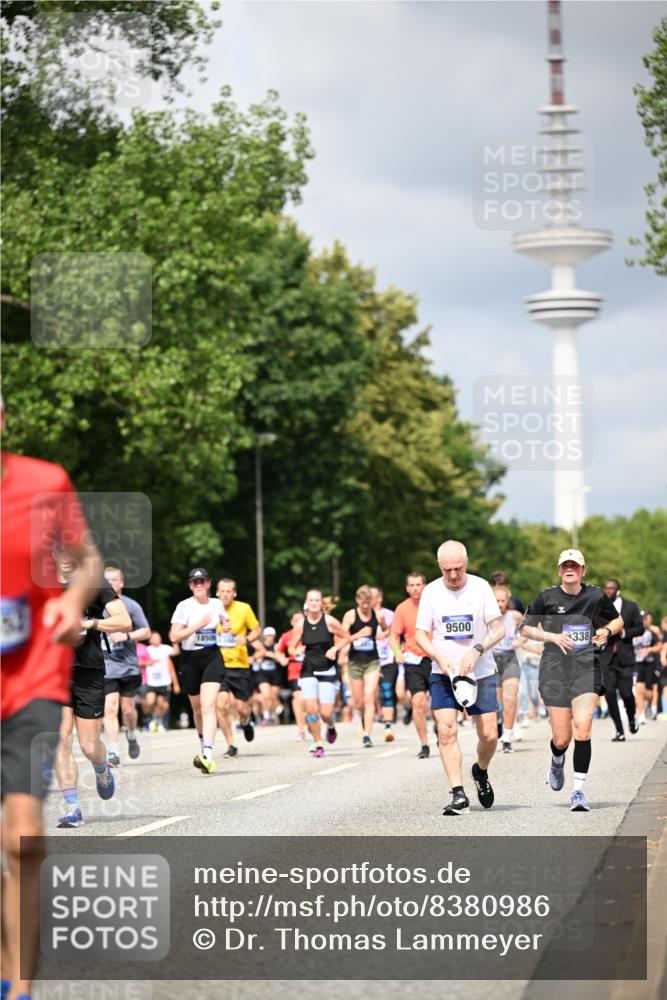 29.06.2025 - hella hamburg halbmarathon Dr. Thomas Lammeyer http://msf.ph/oto/8380986 29.06.2025 10:42:39 Kennedybrücke 1394, 1596, 1791, 1901, 2151, 3094, 3095, 3323, 3338, 3633, 3635, 3636, 3716, 3841, 3927, 4414, 4921, 5300, 5713, 5790, 6199, 6200, 6695, 6696, 6751, 6930, 7118, 7119, 7148, 7165, 7244, 7371, 7552, 7692, 7849, 7914, 8539, 8583, 8615, 9424, 9500, 9699, 10584, 11152 meine-sportfotos.de