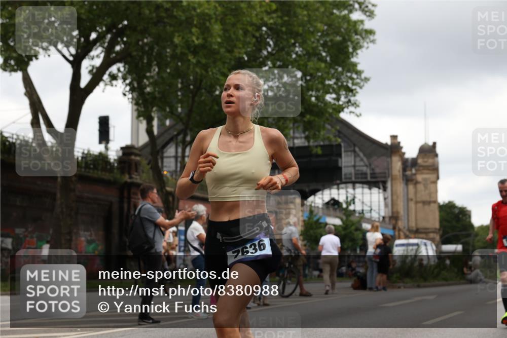 29.06.2025 - hella hamburg halbmarathon Yannick Fuchs http://msf.ph/oto/8380988 29.06.2025 10:54:50 20KM 1188, 1364, 1414, 1453, 1653, 2322, 2323, 2661, 3698, 5602, 5603, 6033, 6201, 6487, 6708, 6754, 6757, 6921, 7006, 7065, 7306, 7636, 7759, 7761, 8421, 8422, 8662, 8923, 9020, 9021, 10534, 11623, 11702, 11782, 12491, 13459, 13516, 13589, 15269, 16621, 17145, 17226, 17899, 17951, 17952, 18063, 18757, 19117, 19146, 19242, 19246 meine-sportfotos.de