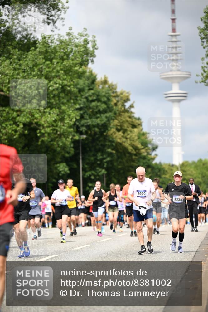 29.06.2025 - hella hamburg halbmarathon Dr. Thomas Lammeyer http://msf.ph/oto/8381002 29.06.2025 10:42:39 Kennedybrücke 1394, 1596, 1791, 1901, 2151, 3094, 3095, 3323, 3338, 3633, 3635, 3636, 3716, 3841, 3927, 4414, 4921, 5300, 5713, 5790, 6199, 6200, 6695, 6696, 6751, 6930, 7118, 7119, 7148, 7165, 7244, 7371, 7552, 7692, 7849, 7914, 8539, 8583, 8615, 9424, 9500, 9699, 10584, 11152 meine-sportfotos.de