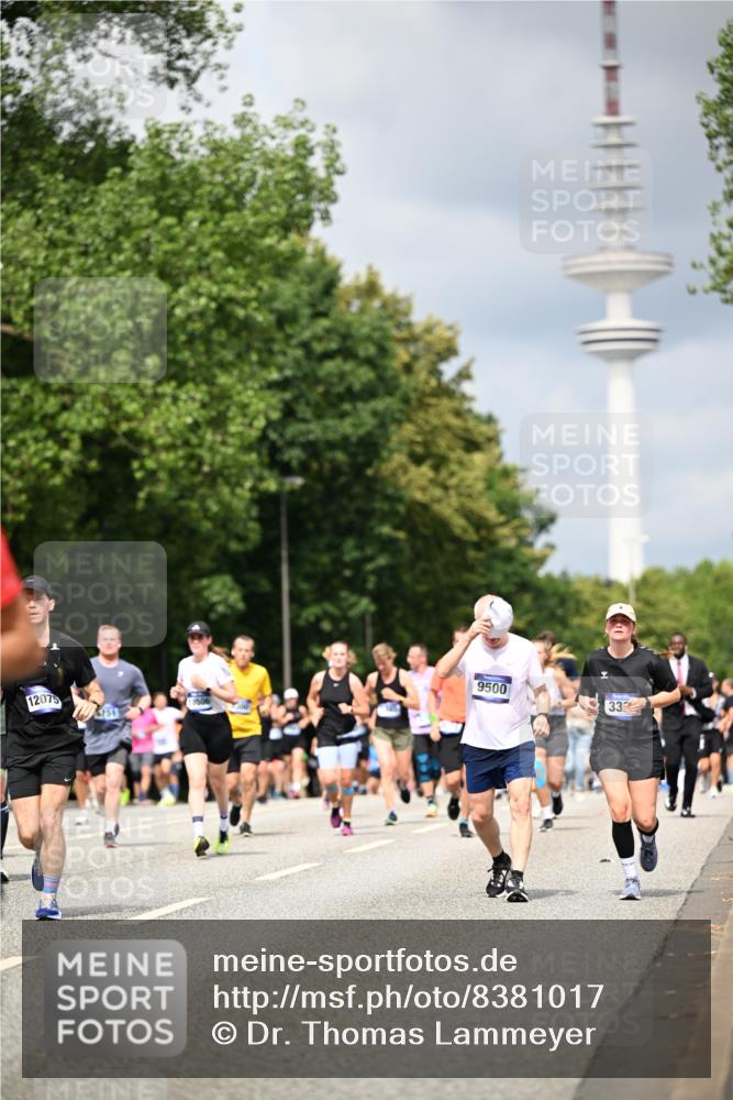 29.06.2025 - hella hamburg halbmarathon Dr. Thomas Lammeyer http://msf.ph/oto/8381017 29.06.2025 10:42:40 Kennedybrücke 1394, 1596, 1791, 1901, 2151, 3094, 3095, 3323, 3338, 3633, 3635, 3636, 3716, 3841, 3927, 4414, 4921, 5300, 5713, 5790, 6199, 6200, 6695, 6696, 6751, 6930, 7118, 7119, 7148, 7165, 7244, 7371, 7552, 7692, 7849, 7914, 8539, 8583, 8615, 9424, 9500, 9689, 9699, 10584, 11152 meine-sportfotos.de