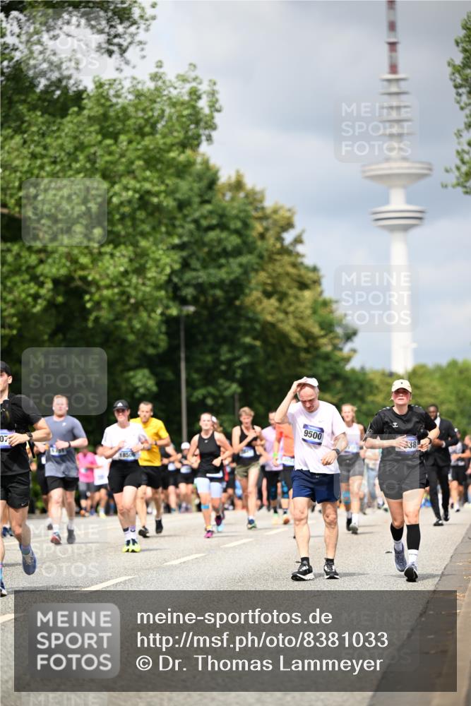 29.06.2025 - hella hamburg halbmarathon Dr. Thomas Lammeyer http://msf.ph/oto/8381033 29.06.2025 10:42:40 Kennedybrücke 1394, 1596, 1791, 1901, 2151, 3094, 3095, 3323, 3338, 3633, 3635, 3636, 3716, 3841, 3927, 4414, 4921, 5300, 5713, 5790, 6199, 6200, 6695, 6696, 6751, 6930, 7118, 7119, 7148, 7165, 7244, 7371, 7552, 7692, 7849, 7914, 8539, 8583, 8615, 9424, 9500, 9689, 9699, 10584, 11152 meine-sportfotos.de