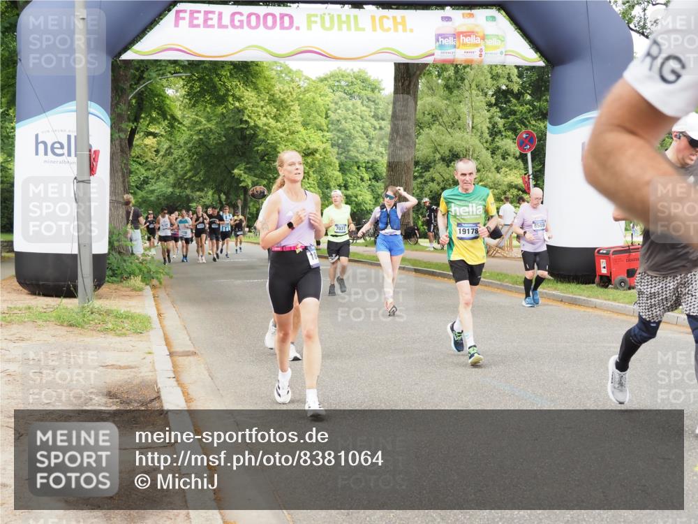 29.06.2025 - hella hamburg halbmarathon MichiJ http://msf.ph/oto/8381064 29.06.2025 10:46:21 Zwischen KM18-KM19 2780, 4986, 6220, 7223, 7824, 8030, 8509, 10488, 11394, 12206, 12261, 12446, 14823, 15232, 15284, 18485, 19160, 19178 meine-sportfotos.de