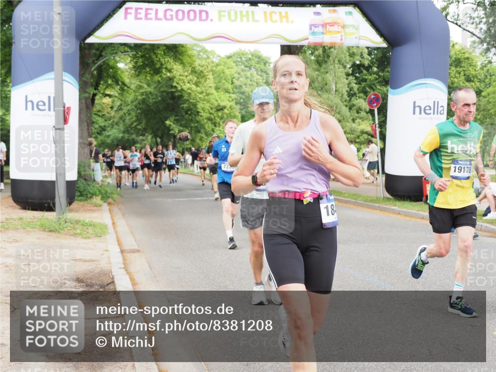29.06.2025 - hella hamburg halbmarathon MichiJ http://msf.ph/oto/8381208 29.06.2025 10:46:22 Zwischen KM18-KM19 4986, 7031, 7223, 7824, 8030, 8509, 10488, 11394, 12446, 14823, 15284, 18485, 19160, 19178 meine-sportfotos.de