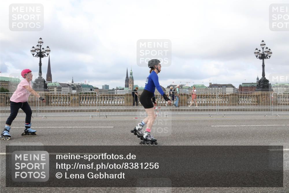 29.06.2025 - hella hamburg halbmarathon Lena Gebhardt http://msf.ph/oto/8381256 29.06.2025 09:15:10 Lombardsbrücke  meine-sportfotos.de