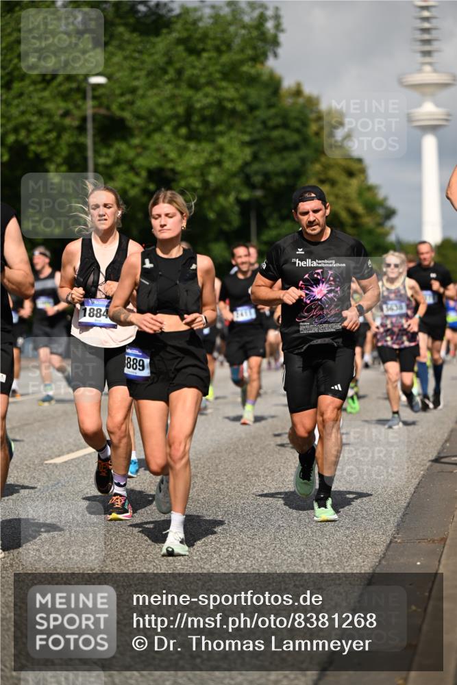 29.06.2025 - hella hamburg halbmarathon Dr. Thomas Lammeyer http://msf.ph/oto/8381268 29.06.2025 09:59:02 Kennedybrücke 1683, 1696, 1884, 2207, 2274, 2287, 2411, 2706, 2708, 3087, 3208, 3209, 3213, 3258, 3435, 3747, 3985, 4093, 4121, 4189, 4832, 4847, 4890, 5102, 5399, 5459, 5638, 5705, 5915, 6027, 6054, 6158, 6421, 6532, 6662, 6691, 6836, 6938, 7052, 7659, 8117, 8153, 8218, 8302, 8371, 8437, 8454, 8487, 8577, 8693, 8720, 8856, 8889, 8927, 9031, 9032, 9093, 9159, 9386, 9476, 9529, 9649, 9720, 9786, 9869, 9959, 10053, 10115, 10122, 10184, 10423 meine-sportfotos.de