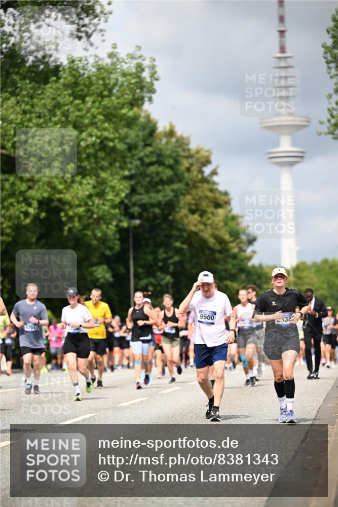 29.06.2025 - hella hamburg halbmarathon Dr. Thomas Lammeyer http://msf.ph/oto/8381343 29.06.2025 10:42:40 Kennedybrücke 1394, 1596, 1791, 1901, 2151, 3094, 3095, 3323, 3338, 3633, 3635, 3636, 3716, 3841, 3927, 4414, 4921, 5300, 5713, 5790, 6199, 6200, 6695, 6696, 6751, 6930, 7118, 7119, 7148, 7165, 7244, 7371, 7552, 7692, 7849, 7914, 8539, 8583, 8615, 9424, 9500, 9689, 9699, 10584, 11152 meine-sportfotos.de