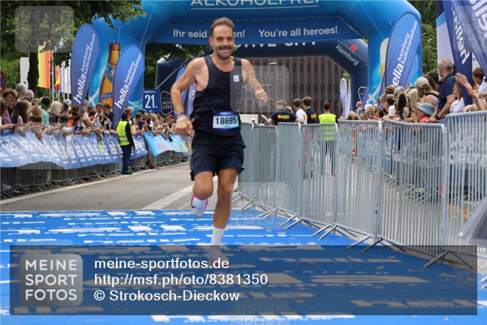 29.06.2025 - hella hamburg halbmarathon Strokosch-Dieckow http://msf.ph/oto/8381350 29.06.2025 10:24:18 Ziel 5612, 6816, 7331, 18695 meine-sportfotos.de