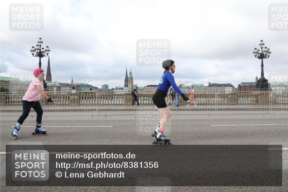 29.06.2025 - hella hamburg halbmarathon Lena Gebhardt http://msf.ph/oto/8381356 29.06.2025 09:15:10 Lombardsbrücke 12 meine-sportfotos.de