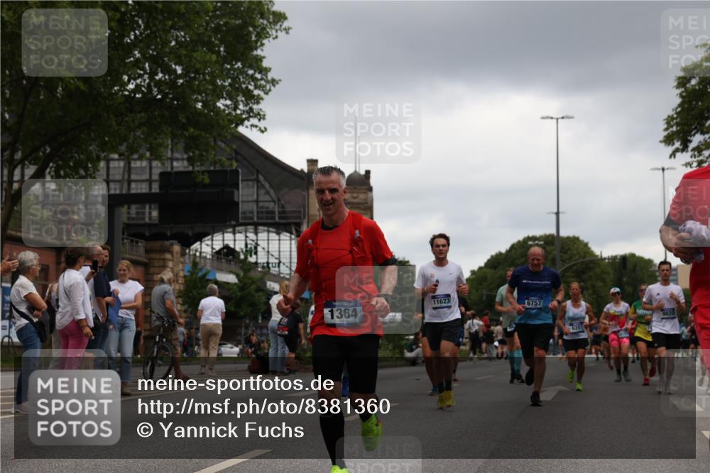 29.06.2025 - hella hamburg halbmarathon Yannick Fuchs http://msf.ph/oto/8381360 29.06.2025 10:54:51 20KM 1188, 1364, 1414, 1453, 1653, 2322, 2323, 2661, 3698, 5602, 5603, 6033, 6201, 6487, 6708, 6754, 6757, 6921, 7006, 7065, 7306, 7636, 7759, 7761, 8421, 8422, 8662, 8923, 9020, 9021, 9984, 10534, 11623, 11702, 11782, 12491, 13459, 13516, 13589, 15269, 16621, 17145, 17226, 17899, 17951, 17952, 18133, 18757, 19117, 19146, 19242 meine-sportfotos.de