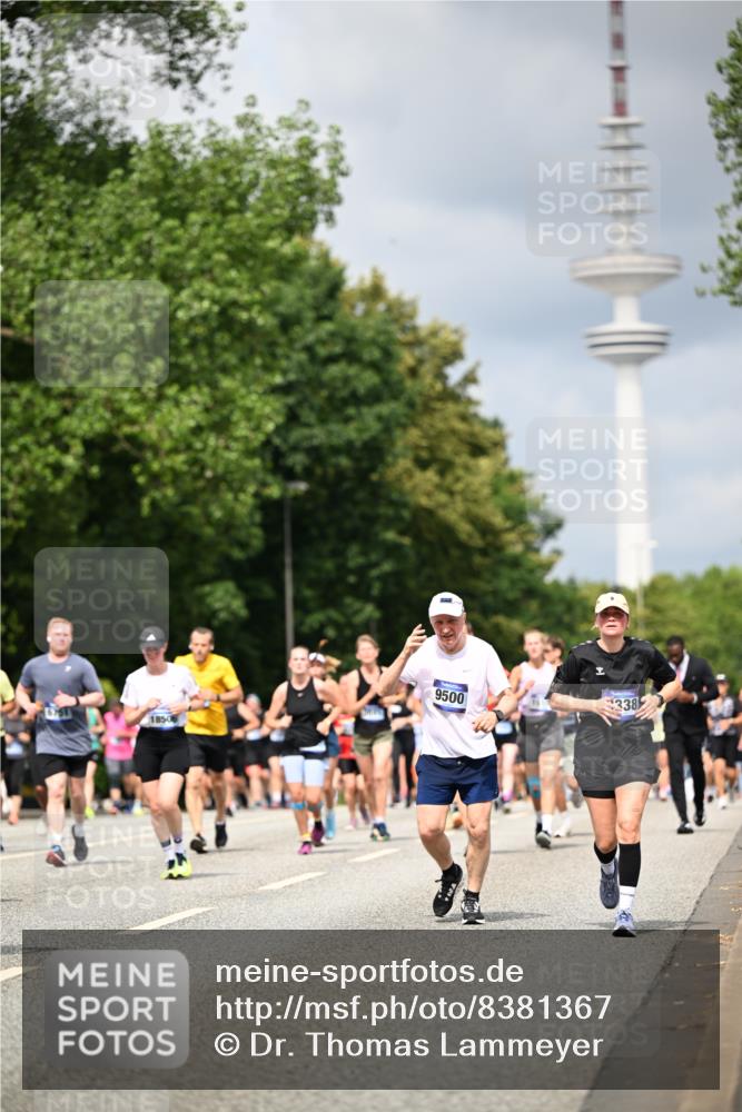 29.06.2025 - hella hamburg halbmarathon Dr. Thomas Lammeyer http://msf.ph/oto/8381367 29.06.2025 10:42:41 Kennedybrücke 1394, 1596, 1791, 1901, 2151, 3094, 3095, 3323, 3338, 3633, 3635, 3636, 3716, 3841, 3927, 4921, 5300, 5713, 5790, 6199, 6200, 6695, 6696, 6751, 6930, 7118, 7119, 7148, 7165, 7244, 7371, 7552, 7692, 7849, 7914, 8539, 8583, 8615, 9424, 9500, 9689, 9699, 10584, 11152 meine-sportfotos.de
