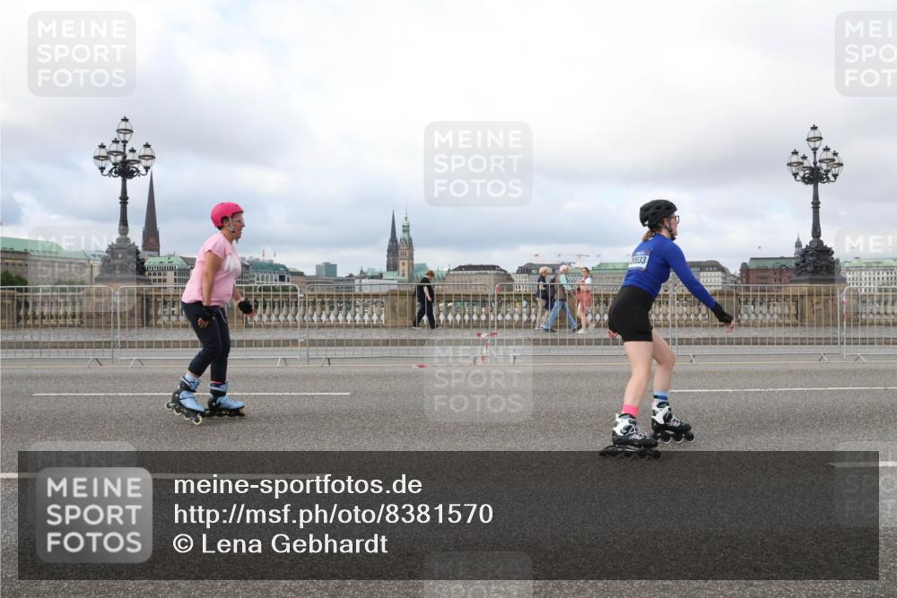 29.06.2025 - hella hamburg halbmarathon Lena Gebhardt http://msf.ph/oto/8381570 29.06.2025 09:15:10 Lombardsbrücke 20533 meine-sportfotos.de