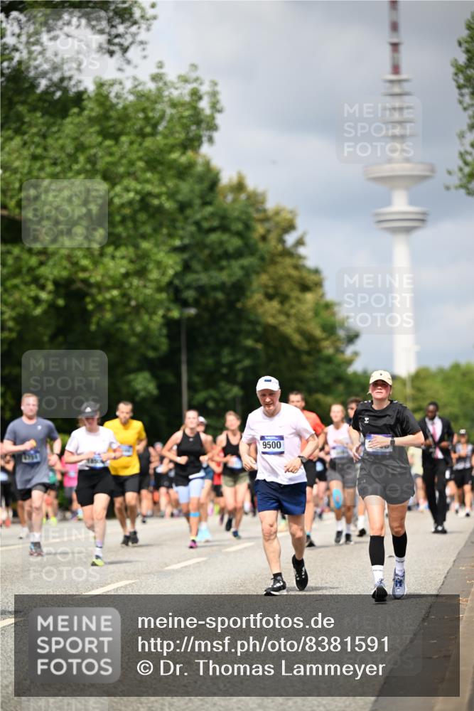 29.06.2025 - hella hamburg halbmarathon Dr. Thomas Lammeyer http://msf.ph/oto/8381591 29.06.2025 10:42:41 Kennedybrücke 1394, 1596, 1791, 1901, 2151, 3094, 3095, 3323, 3338, 3633, 3635, 3636, 3716, 3841, 3927, 4921, 5300, 5713, 5790, 6199, 6200, 6695, 6696, 6751, 6930, 7118, 7119, 7148, 7165, 7244, 7371, 7552, 7692, 7849, 7914, 8539, 8583, 8615, 9424, 9500, 9689, 9699, 10584, 11152 meine-sportfotos.de